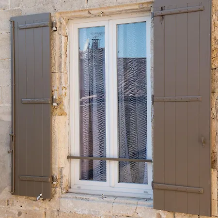 Les Du 17 3* Aigues-Mortes