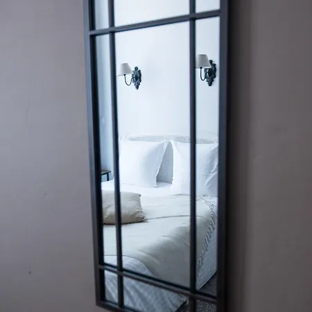 Les Du 17 Casa de hóspedes Aigues-Mortes